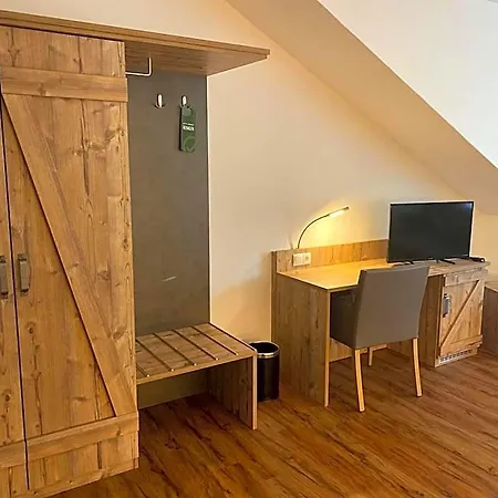 Domblick Hotel *